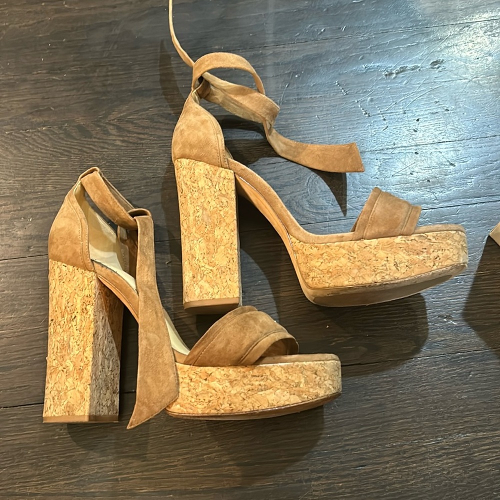 Alexandre Birman Celine sandals. Beige suede size 7. 4.5 heel w box, bag, sponge
